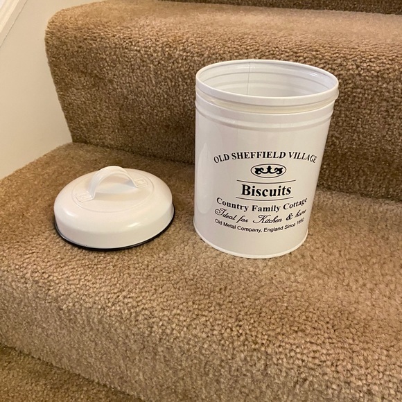 Modern Farmhouse Decor - Picture 2 of 6